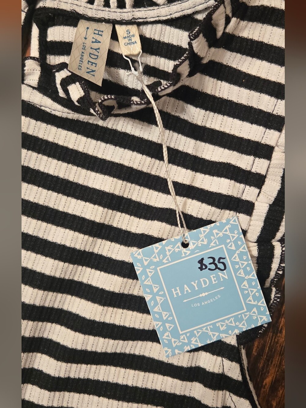 Black and White Ruffle Sleeveless Top NWT - Picture 2 of 4